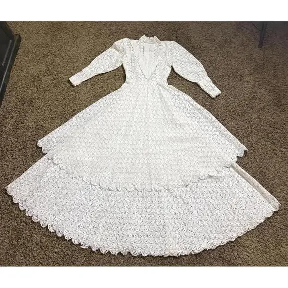 Rare 1970's White Cotton Eyelet Prairie Wedding Gown White Edwardian Style - Picture 8 of 10